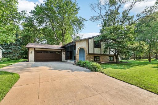 12501 63rd Avenue N, Osseo, MN 55369