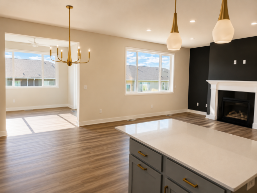 Large Sunroom off Dinette