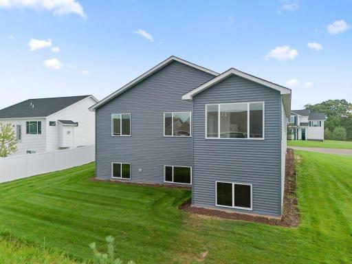 1349 Orchid Way, New Richmond, WI 54017
