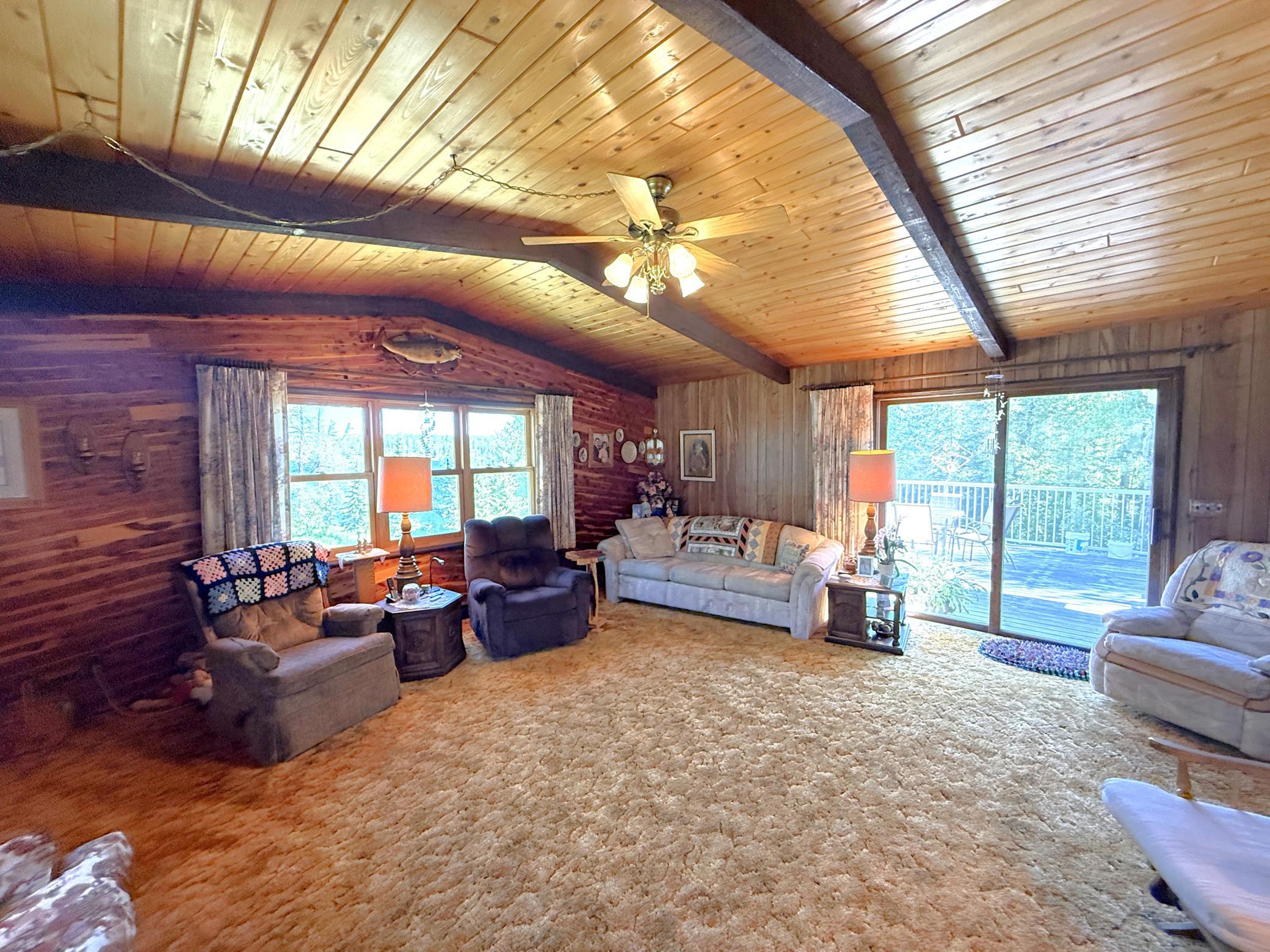 1717 pine st rd living rm 1.JPG