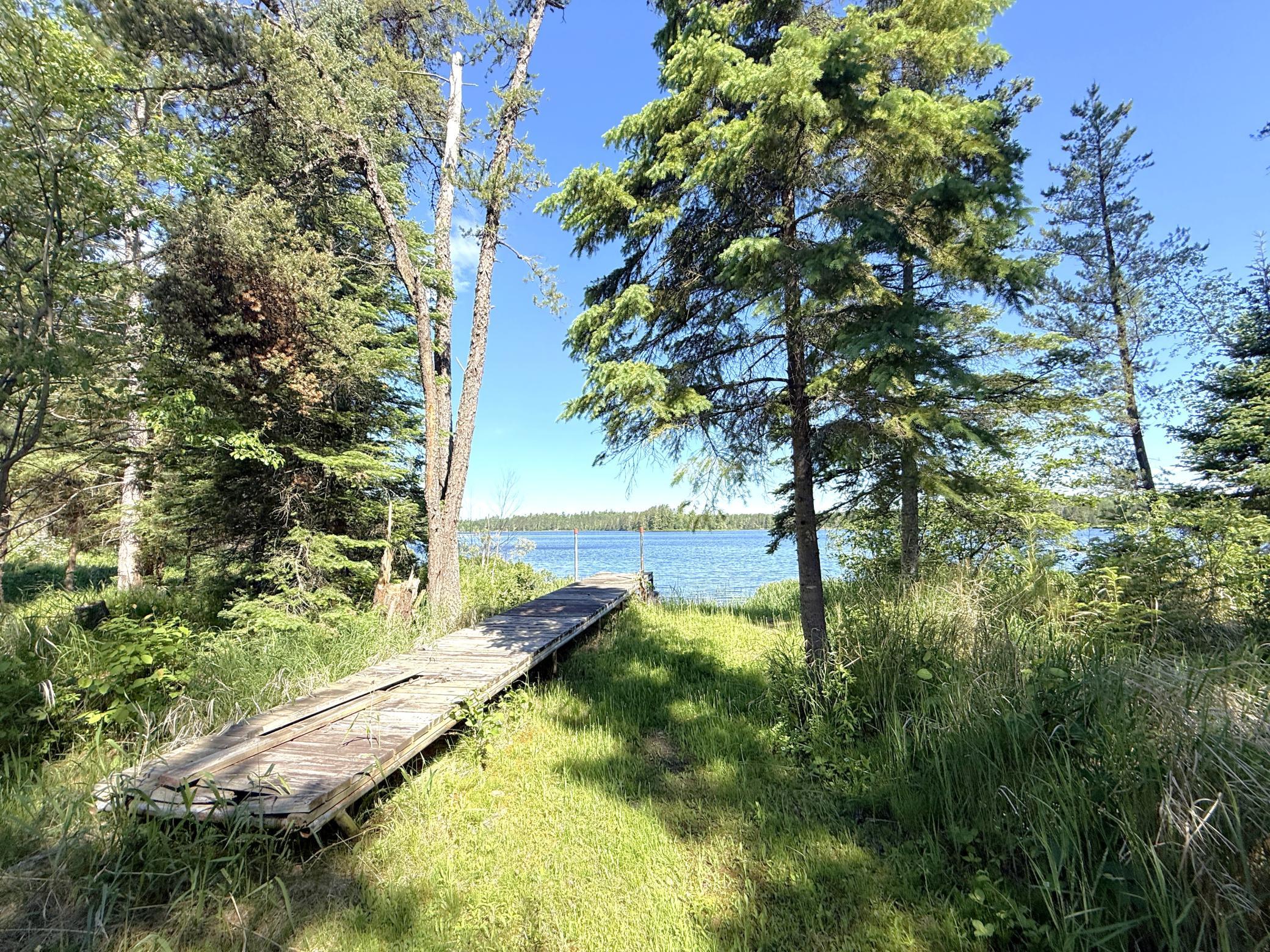 1717 Pine St Rd outside 8 lakeJPG.JPG