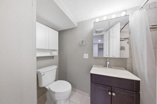 1004 Western Avenue N, Saint Paul, MN 55117