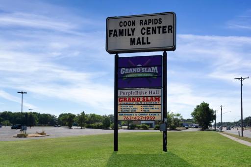 Riverwalk is where dream homes are made! Fall in love with the community pool, club house, miles of walking trails, parks, & the Mississippi river just down the street with Cloquet Overlook Park. It's a beautiful blend of city & lots of nature!!!!!!