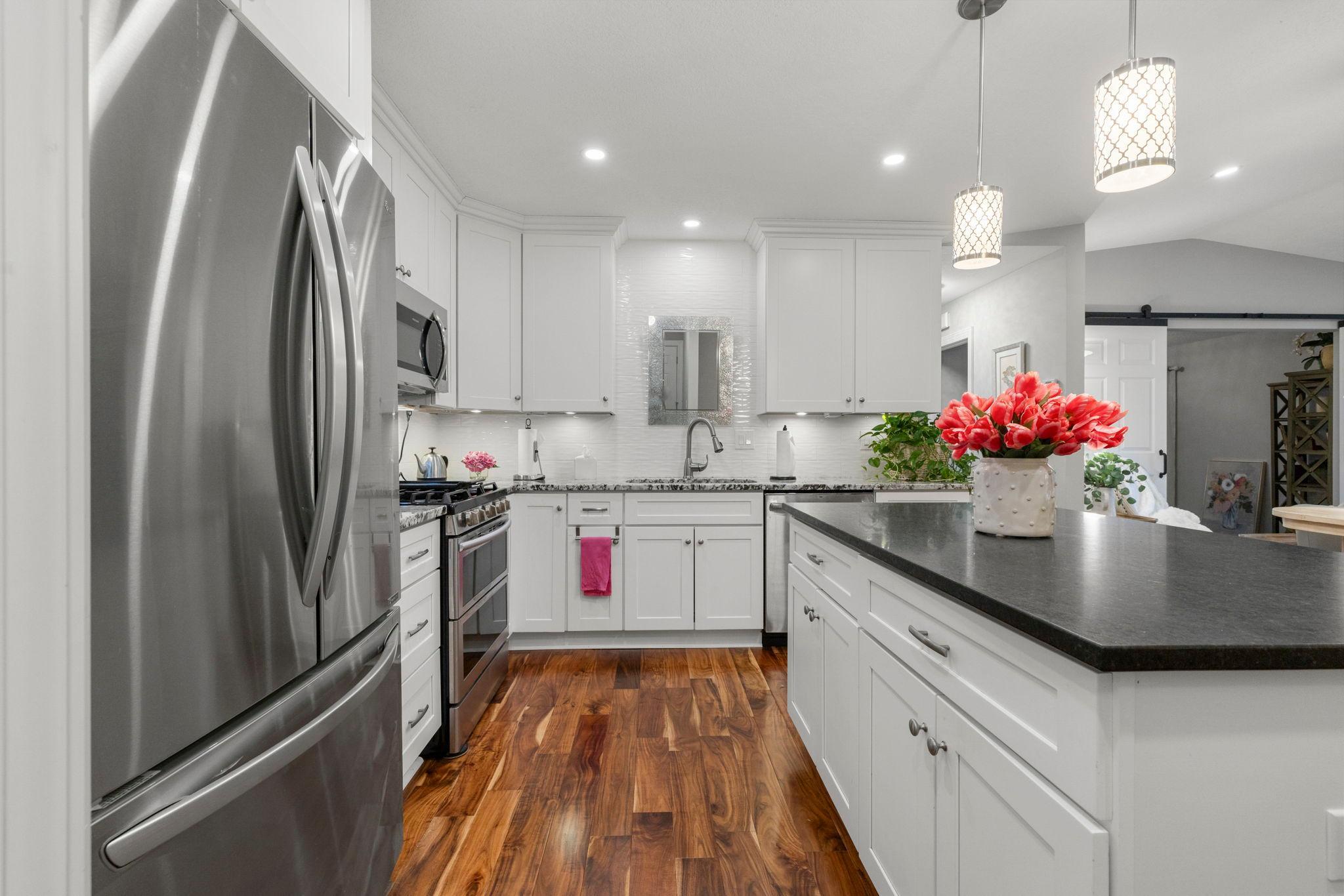 28-web-or-mls-1185 Weston Ln N-110.jpg