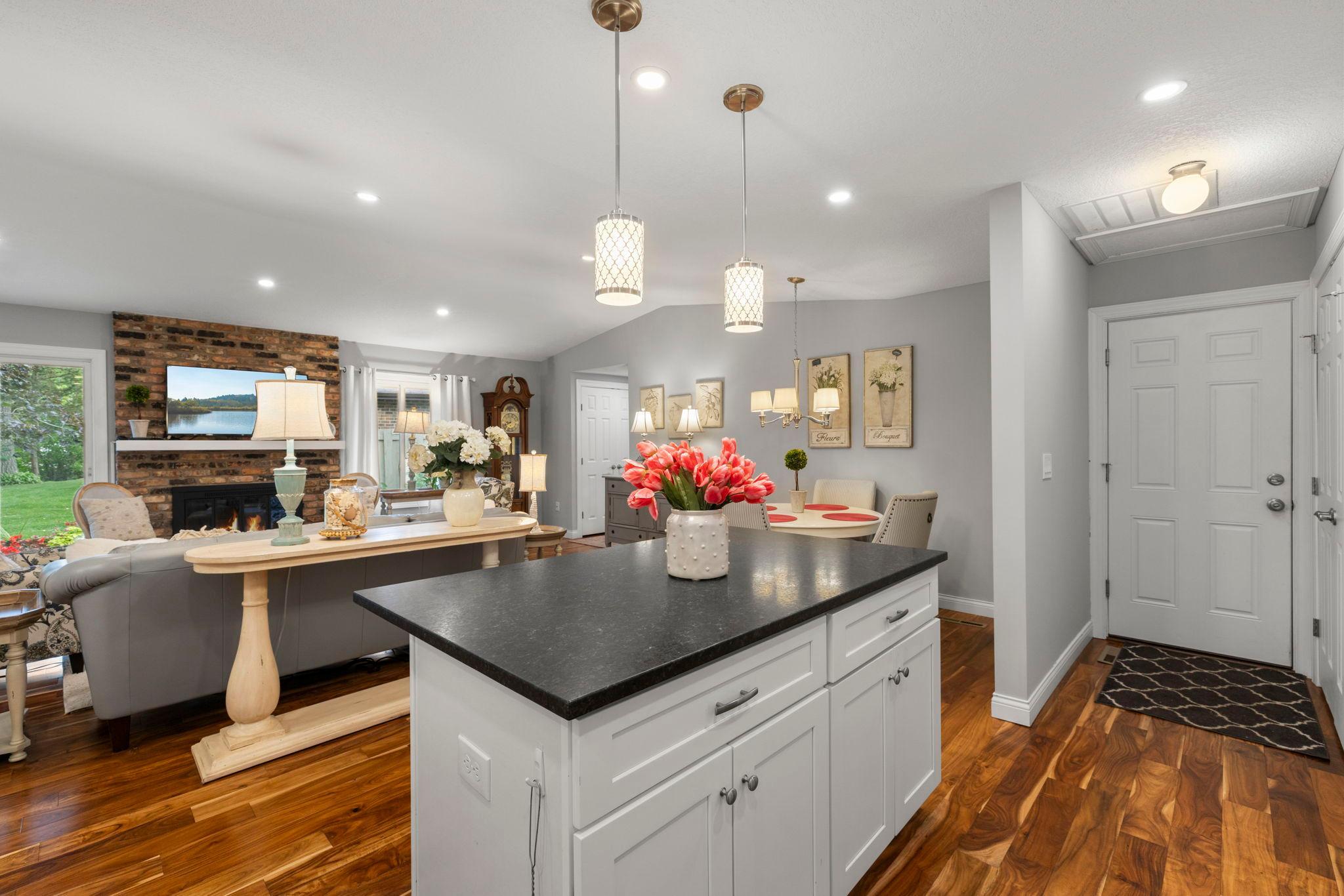 29-web-or-mls-1185 Weston Ln N-96.jpg