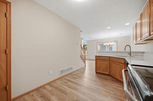 17077 Eagleview Way, Farmington, MN 55024