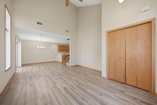 17077 Eagleview Way, Farmington, MN 55024