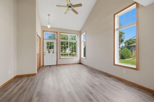 17077 Eagleview Way, Farmington, MN 55024