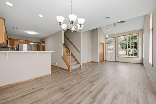 17077 Eagleview Way, Farmington, MN 55024