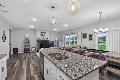 Open concept, great for entertaining!