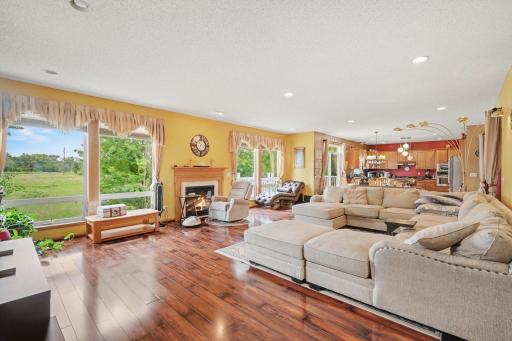 6452 Pheasant Hills Drive, Hugo, MN 55038