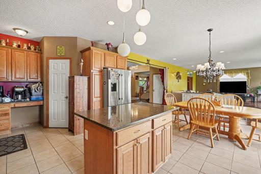 6452 Pheasant Hills Drive, Hugo, MN 55038