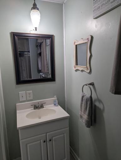 Main floor bath