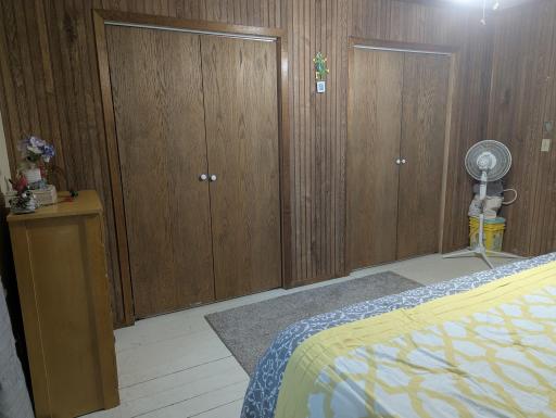 Double closets in main bedroom
