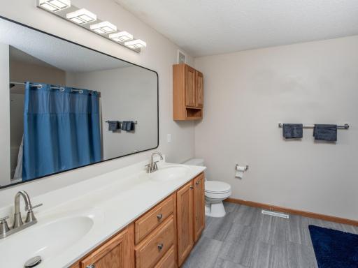 17969 96th Avenue N, Maple Grove, MN 55311