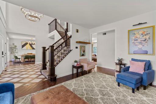 Sitting room off foyer
