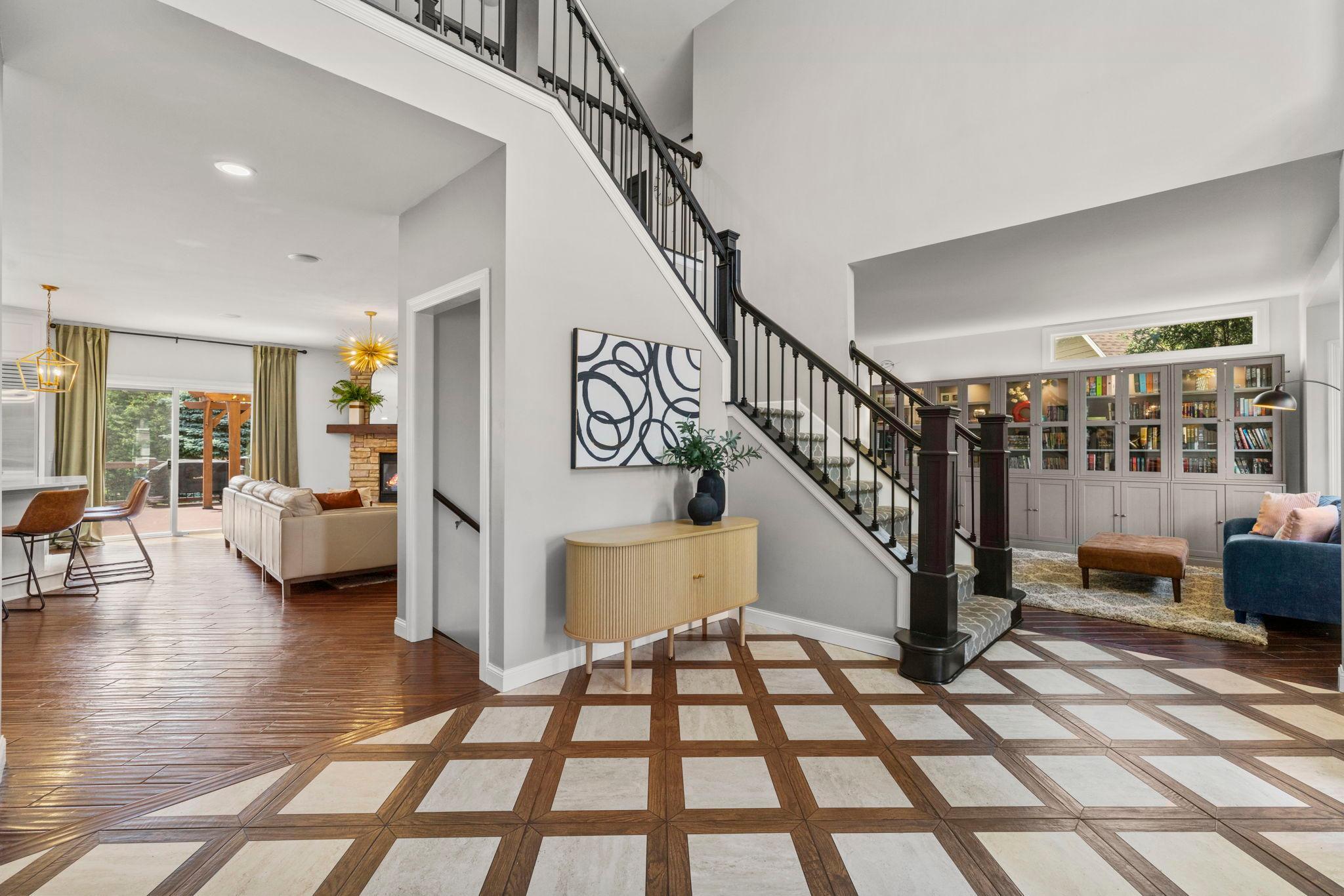 Two-story foyer