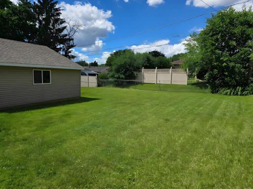 2011 Northwood Drive, Saint Paul, MN 55109