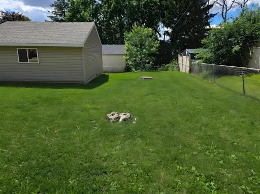 2011 Northwood Drive, Saint Paul, MN 55109