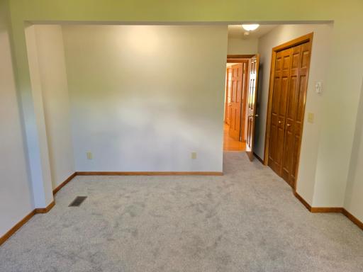 2011 Northwood Drive, Saint Paul, MN 55109