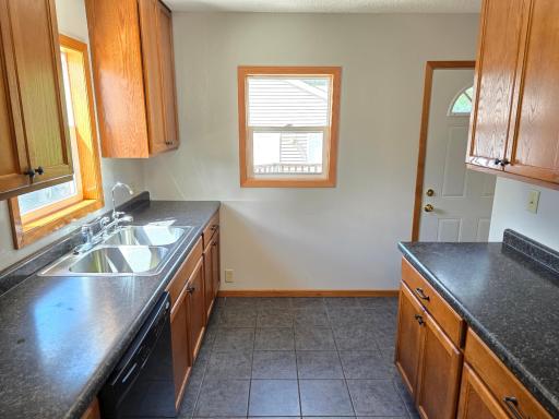 2011 Northwood Drive, Saint Paul, MN 55109
