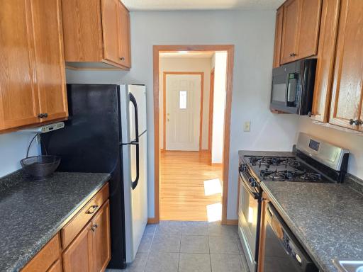 2011 Northwood Drive, Saint Paul, MN 55109