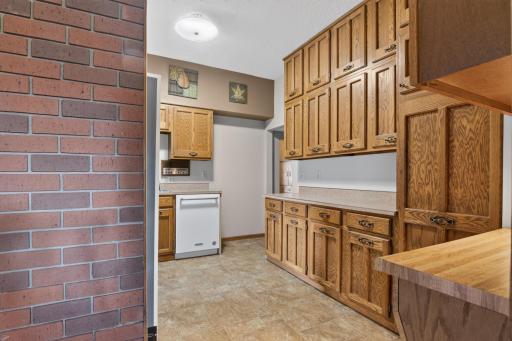 370 3rd Street NW, Valley City, ND 58072