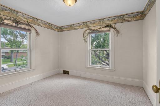 370 3rd Street NW, Valley City, ND 58072