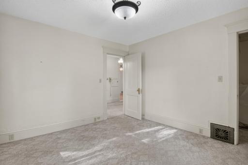 370 3rd Street NW, Valley City, ND 58072