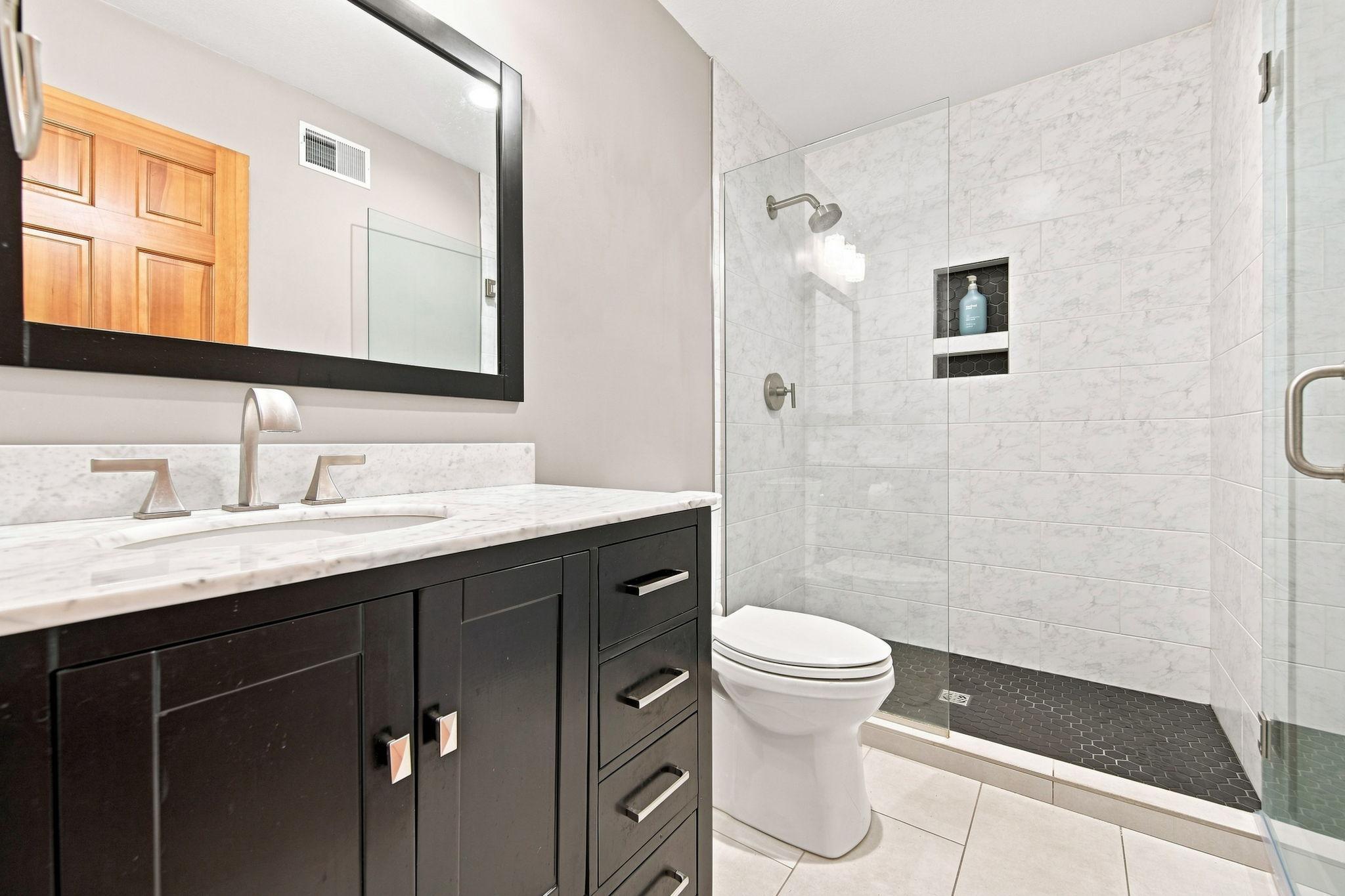 #3 Bedroom's statlely bathroom