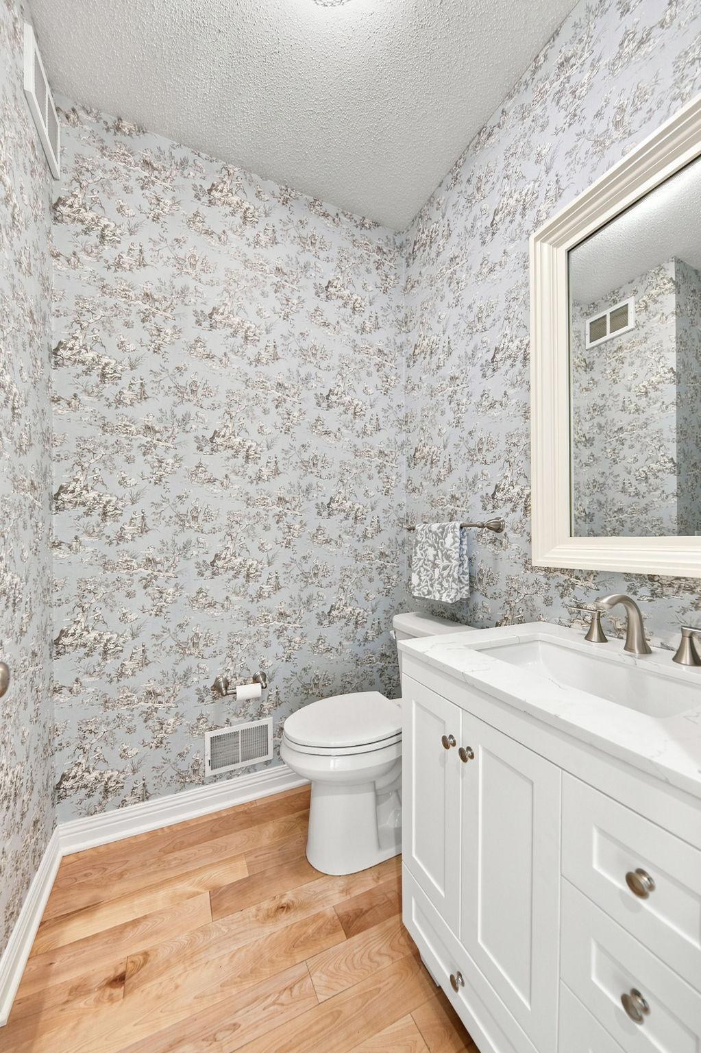 A stunning Powder room