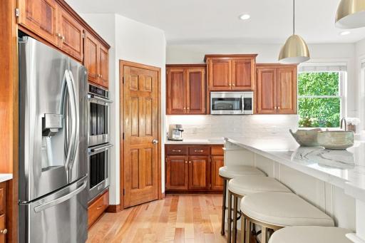 11499 Ashley Court, Inver Grove Heights, MN 55077