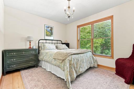 11499 Ashley Court, Inver Grove Heights, MN 55077
