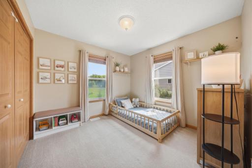 1051 Prairie Ridge Lane, Lester Prairie, MN 55354