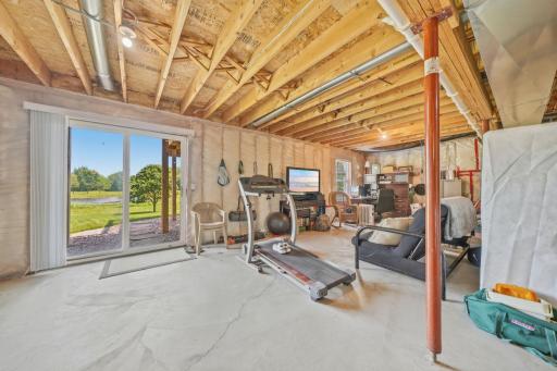 1051 Prairie Ridge Lane, Lester Prairie, MN 55354