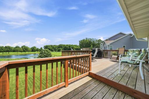 1051 Prairie Ridge Lane, Lester Prairie, MN 55354