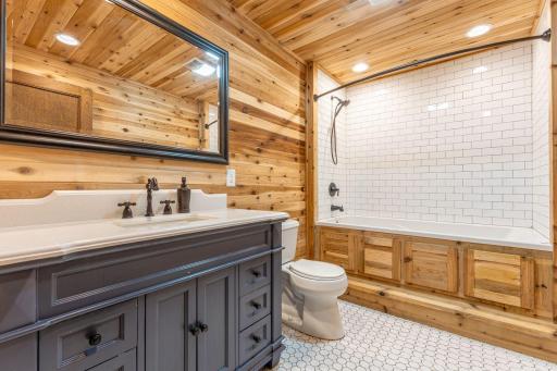 9374 Alango Road, Angora, MN 55703