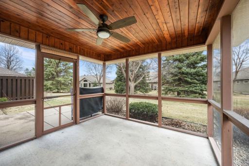 Your oasis awaits with the screened in porch. Can you hear the nature calling you?