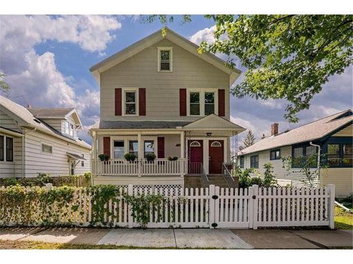 956 Juno Avenue, Saint Paul, MN 55102