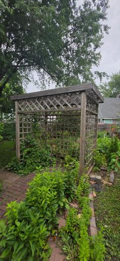 806 Lincoln Avenue, Albert Lea, MN 56007