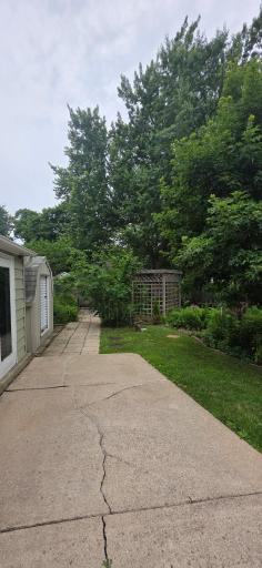 806 Lincoln Avenue, Albert Lea, MN 56007