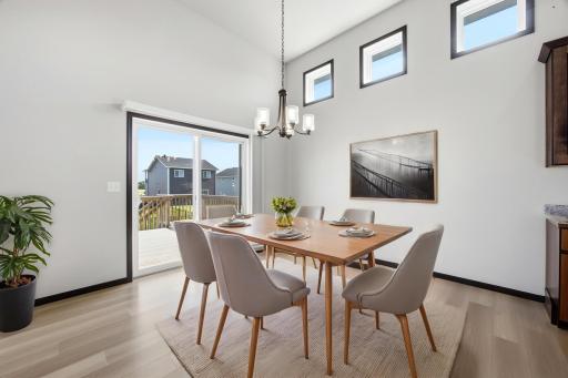 Virtually Staged Dining