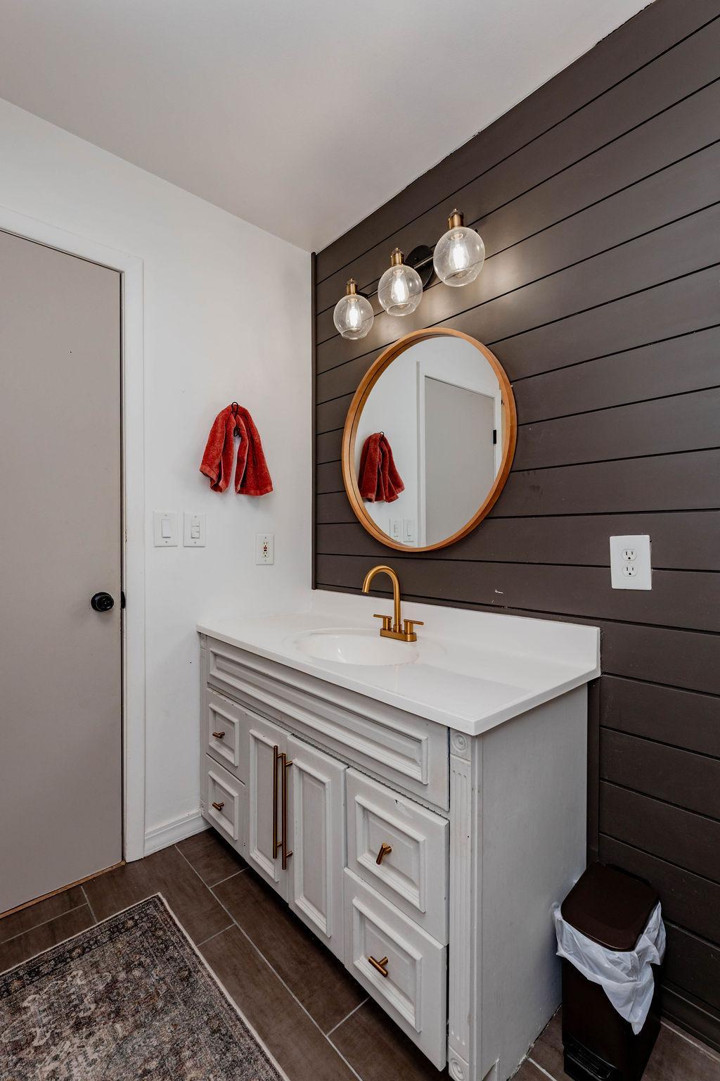 Main floor bathroom