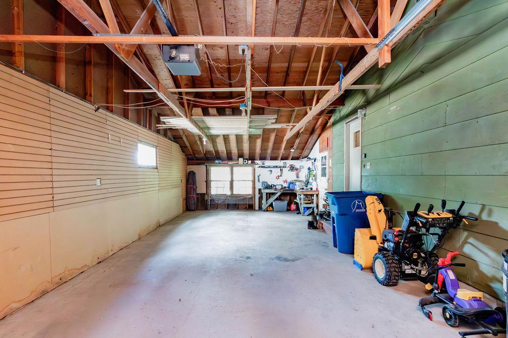 Tandem garage