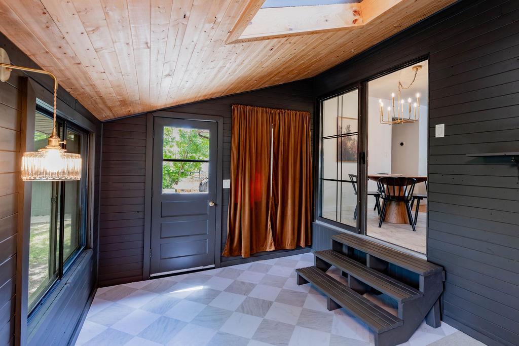 3-season porch