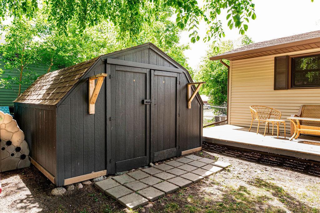Shed