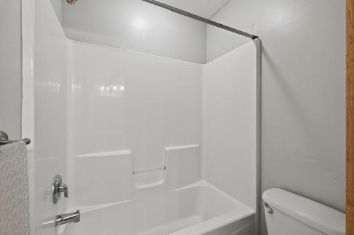 4928 159th Street N, Hugo, MN 55038