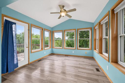 4928 159th Street N, Hugo, MN 55038
