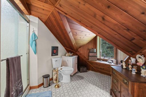 Upper-Level 3/4 Bathroom