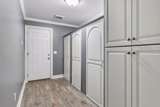 3300 Crestmoor Bay, Woodbury, MN 55125